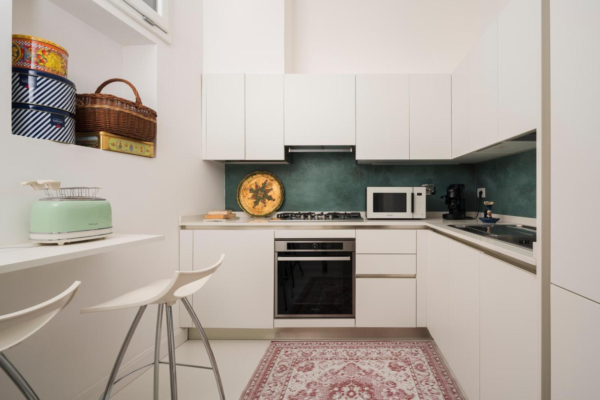 A.Ri.El Luxury Apartment Наполи Екстериор снимка