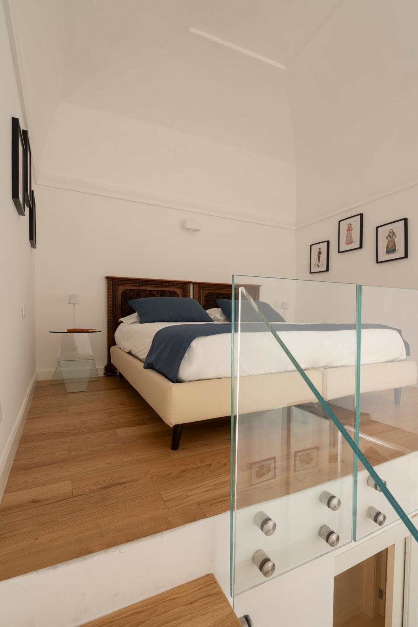 A.Ri.El Luxury Apartment Наполи Екстериор снимка