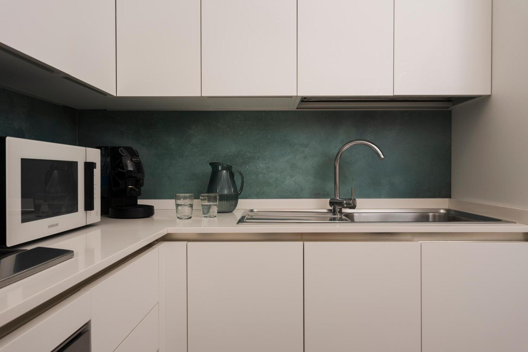 A.Ri.El Luxury Apartment Наполи Екстериор снимка