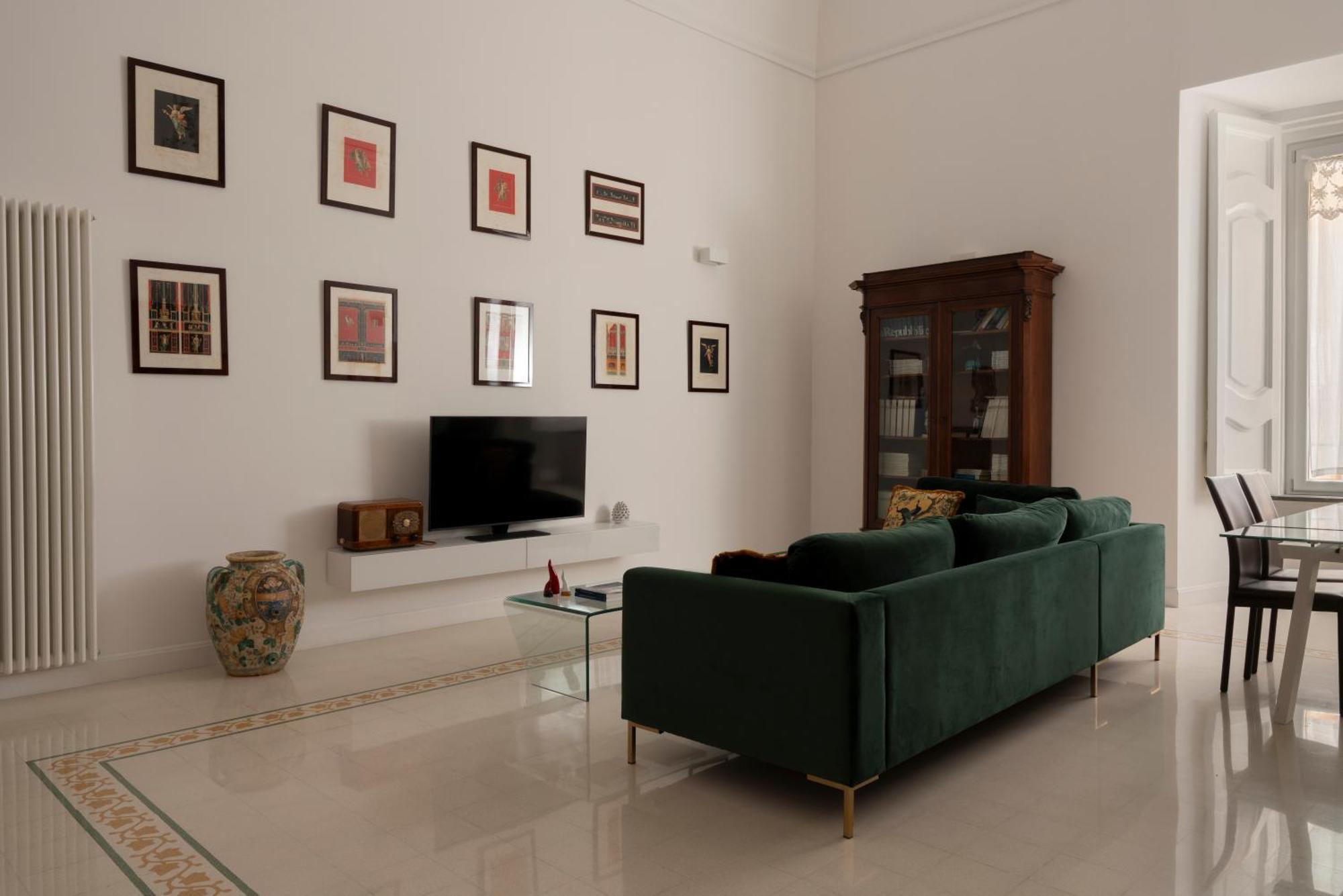 A.Ri.El Luxury Apartment Наполи Екстериор снимка